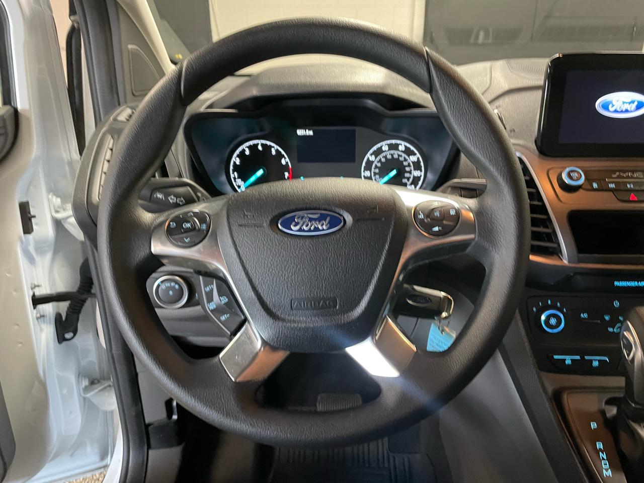 Ford Transit Connect Cargo Van XLT LWB 2023