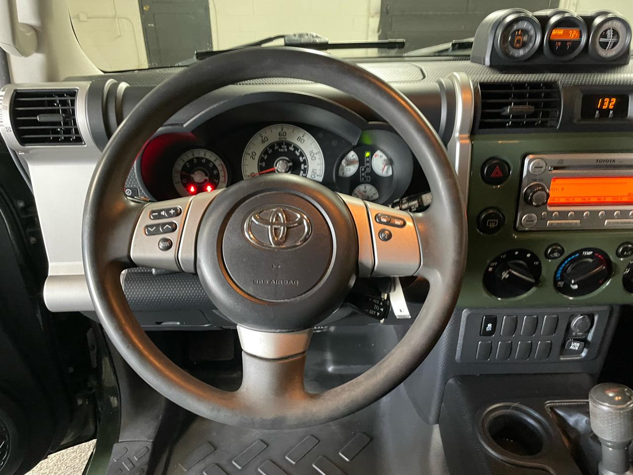 Toyota FJ Cruiser 4WD 2014