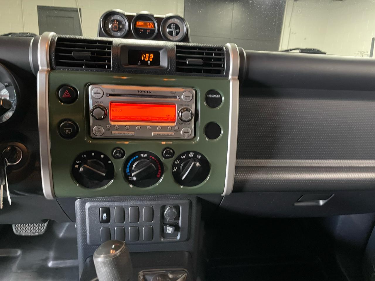 Toyota FJ Cruiser 4WD 2014