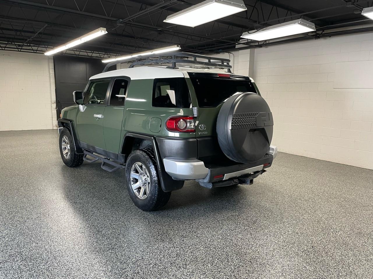 Toyota FJ Cruiser 4WD 2014