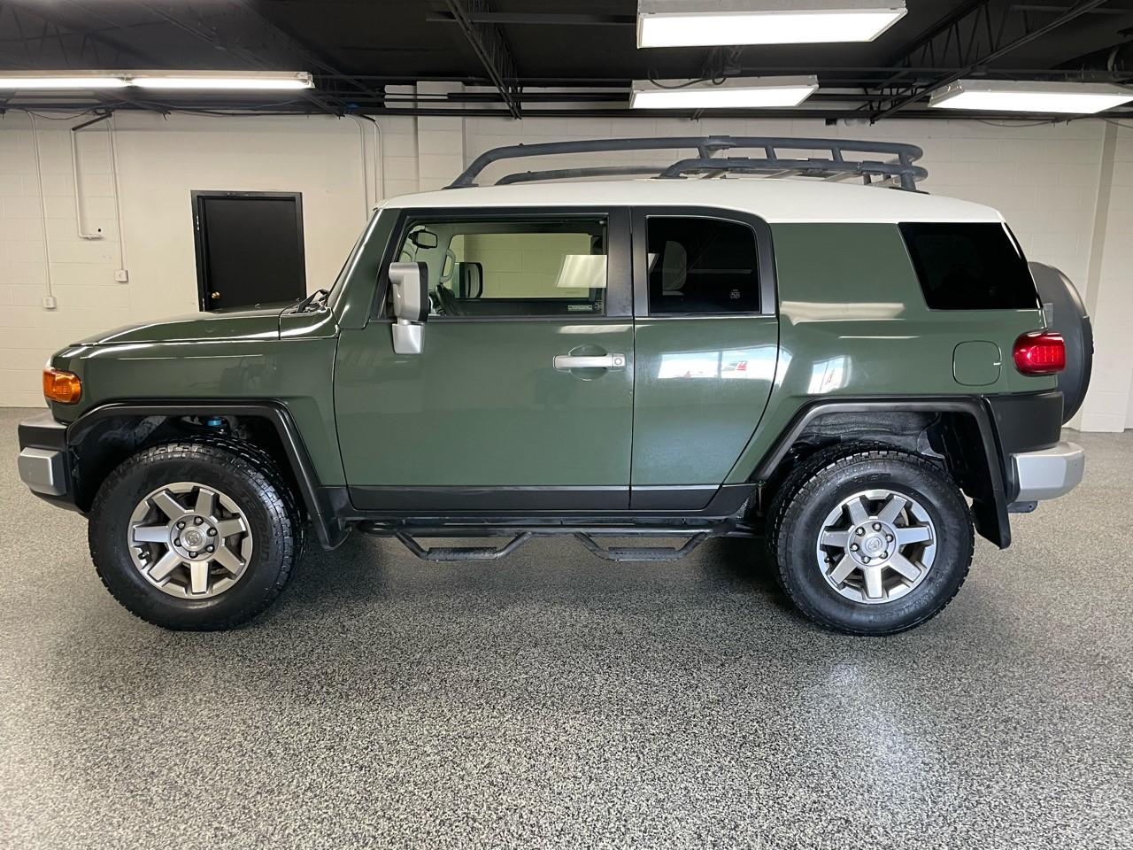 Toyota FJ Cruiser 4WD 2014