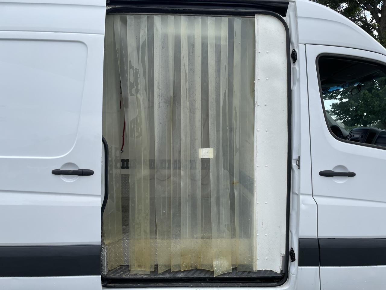 Freightliner Sprinter 3500 144-in. WB 2013
