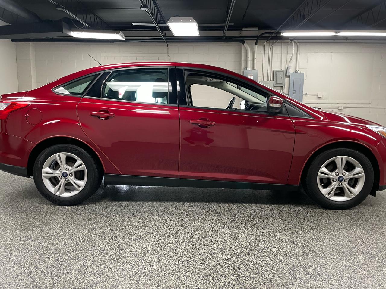 Ford Focus SE Sedan 2013