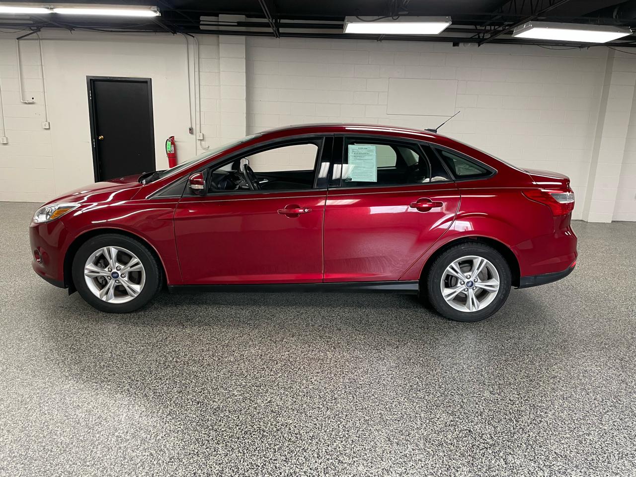 Ford Focus SE Sedan 2013