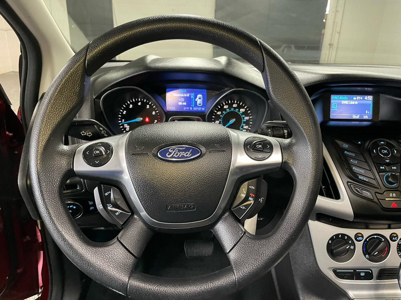 Ford Focus SE Sedan 2013