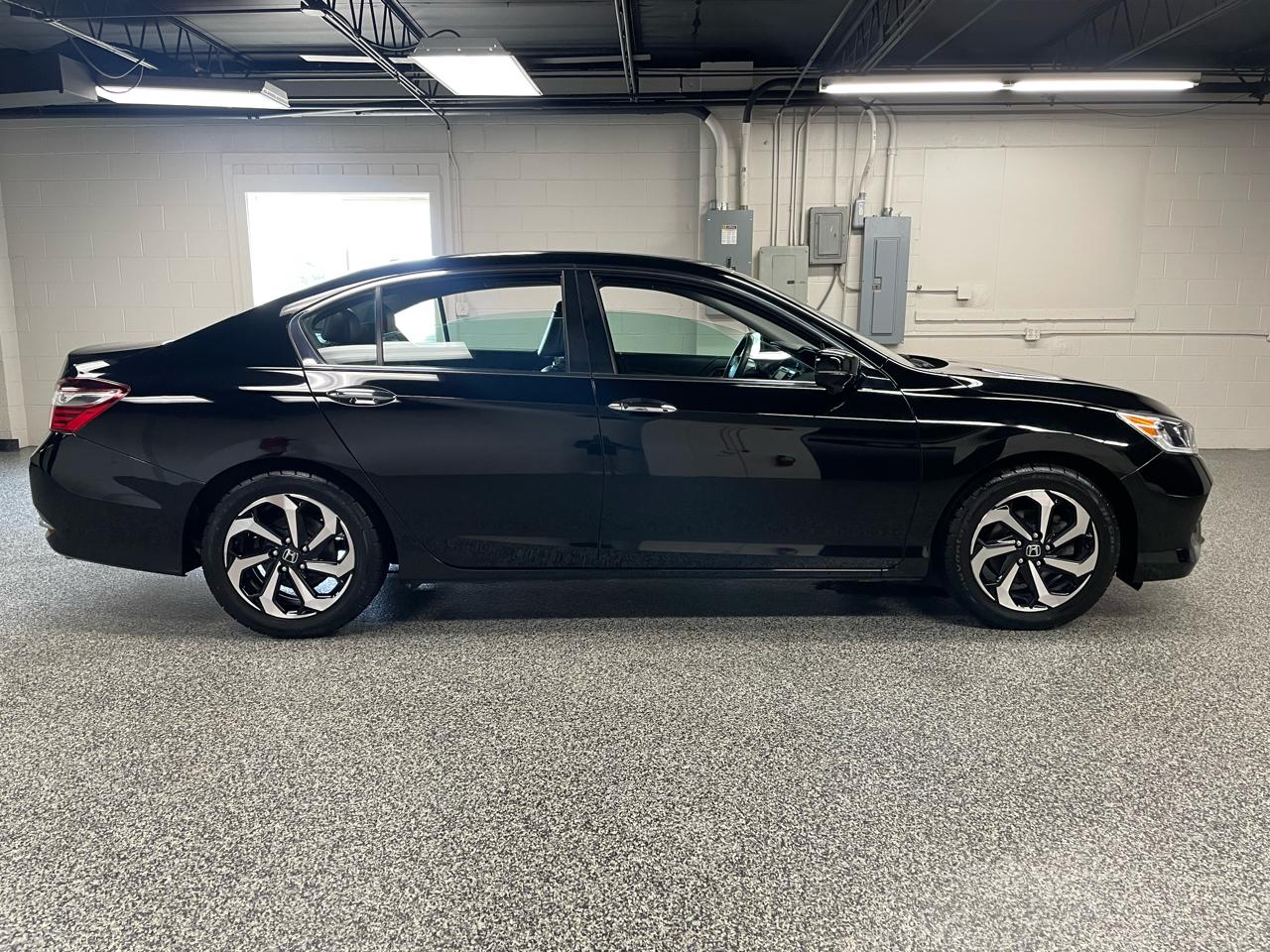 Honda Accord EX-L Sedan CVT 2017