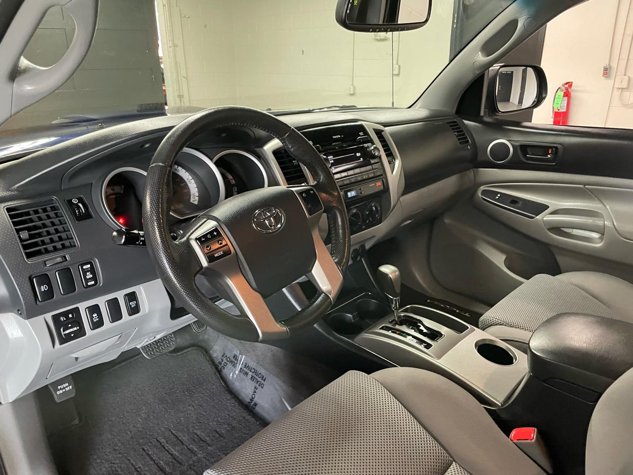 Toyota Tacoma Double Cab V6 4WD 2012