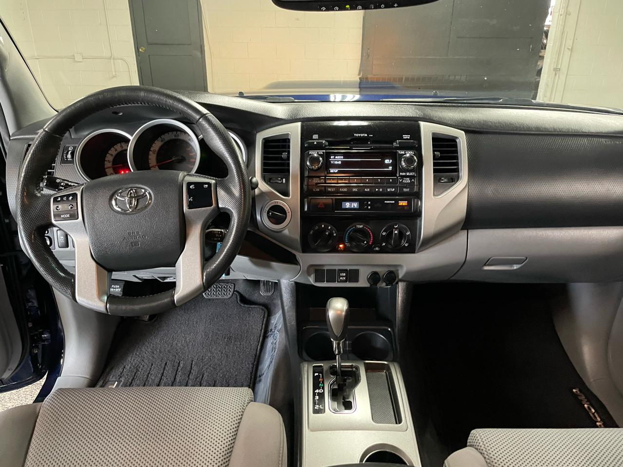 Toyota Tacoma Double Cab V6 4WD 2012