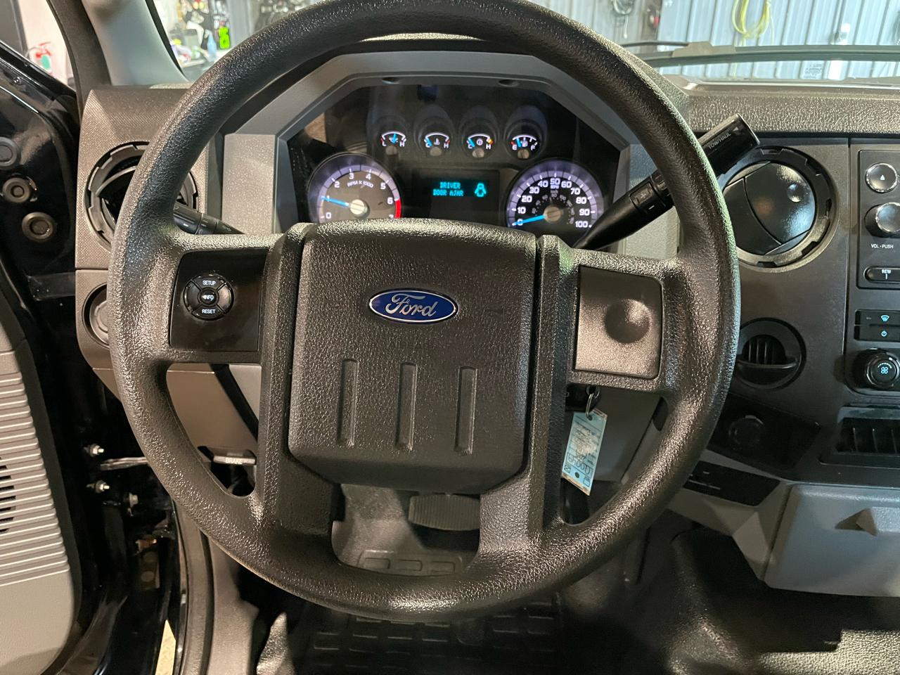 Ford F-350 SD XL DRW 2WD 2015