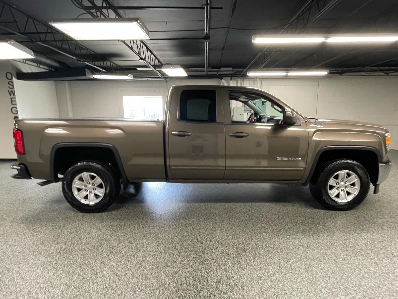 GMC Sierra 1500 SLE Double Cab 4WD 2015