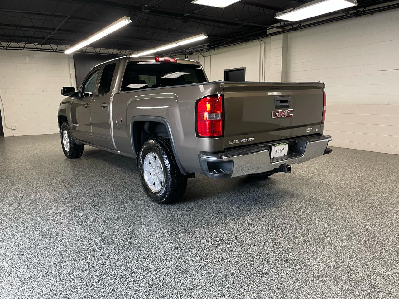 GMC Sierra 1500 SLE Double Cab 4WD 2015