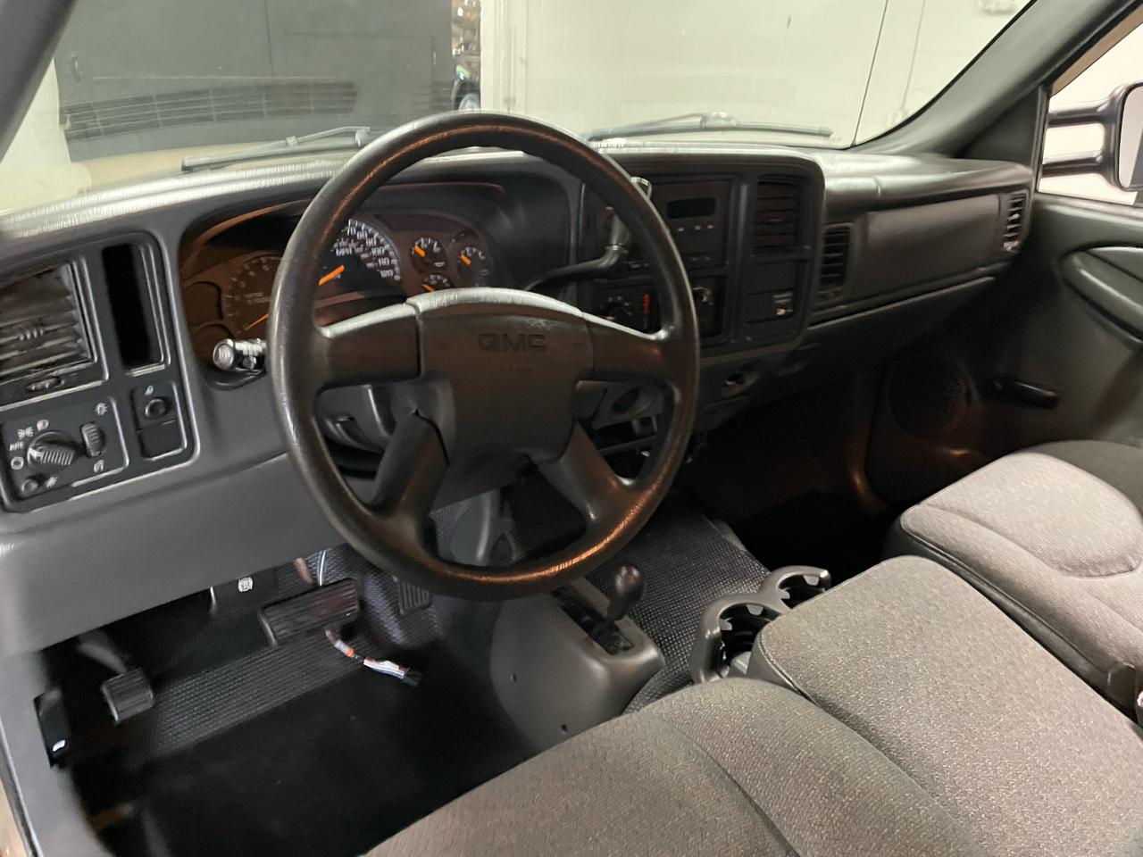 GMC Sierra 2500HD Ext. Cab Long Bed 4WD 2004