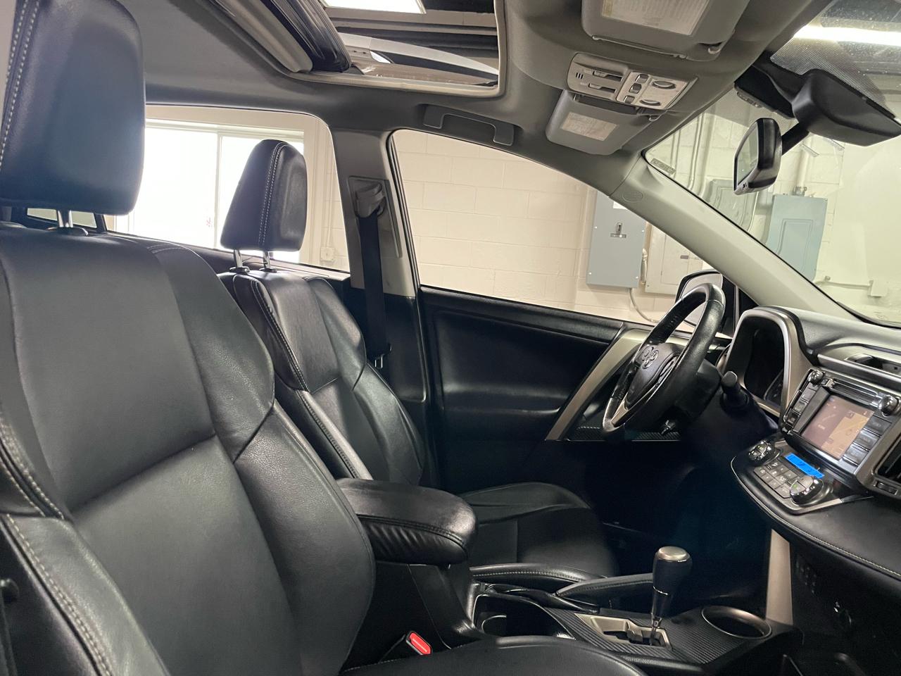 Toyota RAV4 Limited AWD 2015