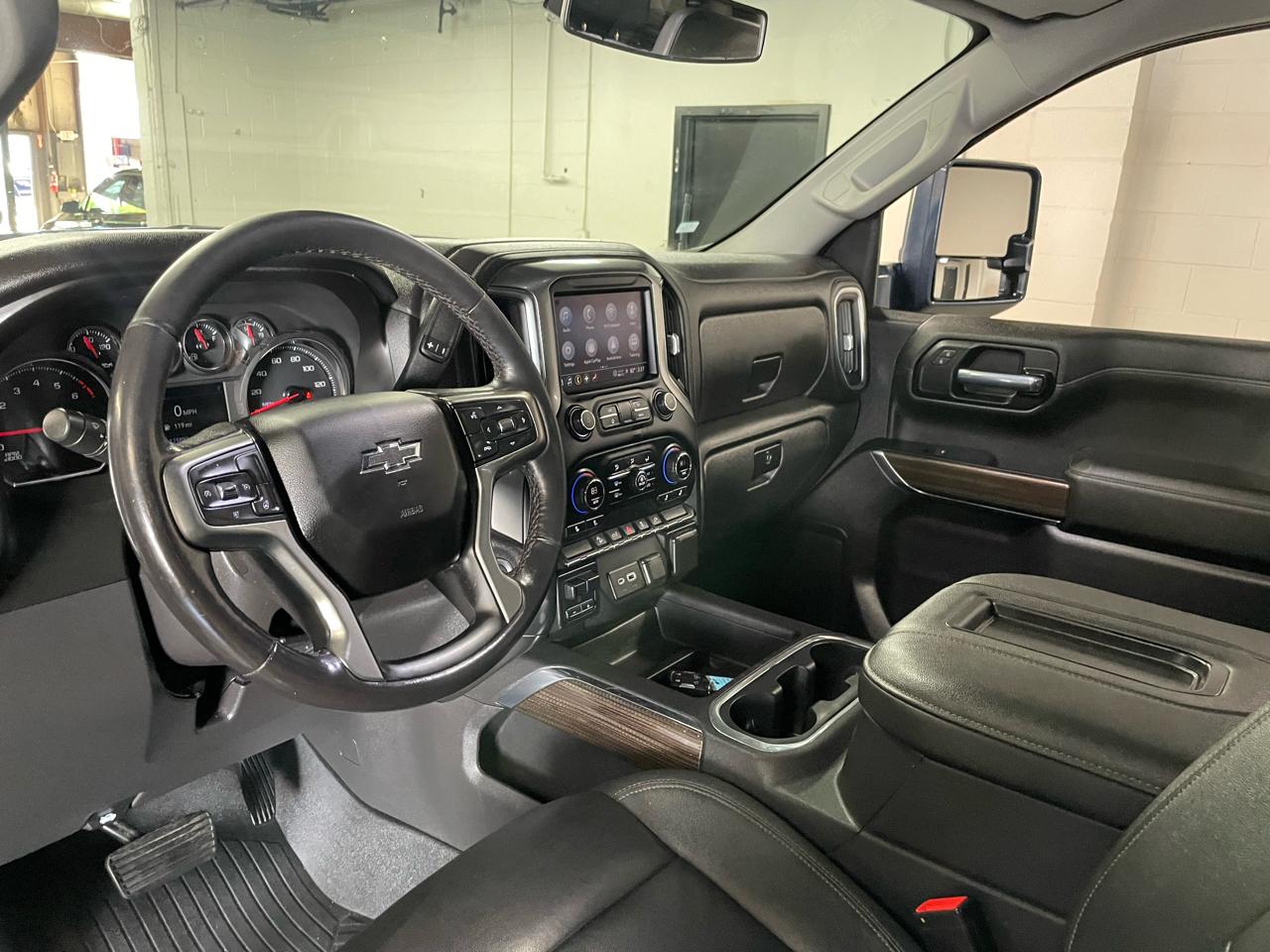 Chevrolet Silverado 1500 Limited LT Trail Boss Crew Cab 4WD 2022