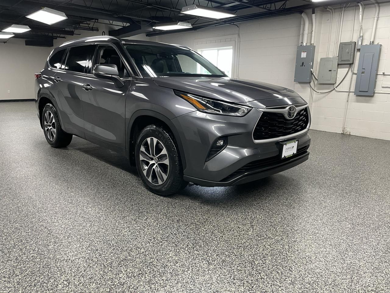 Toyota Highlander XLE Nav AWD V6 2021
