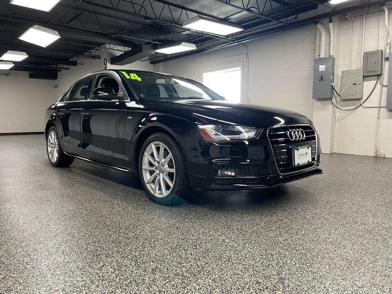 Audi A4 2.0T Premium Plus quattro Sedan 2014