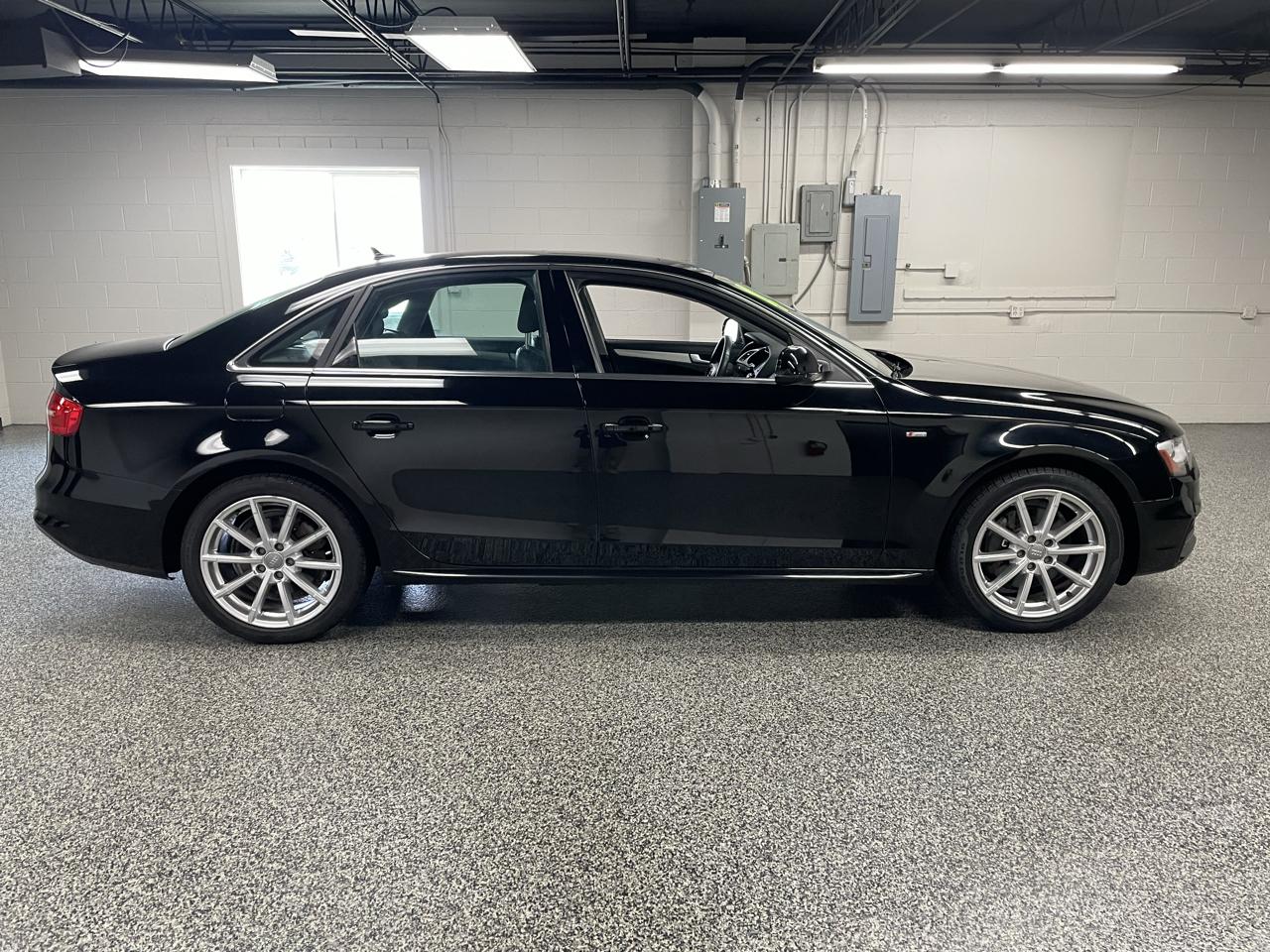 Audi A4 2.0T Premium Plus quattro Sedan 2014
