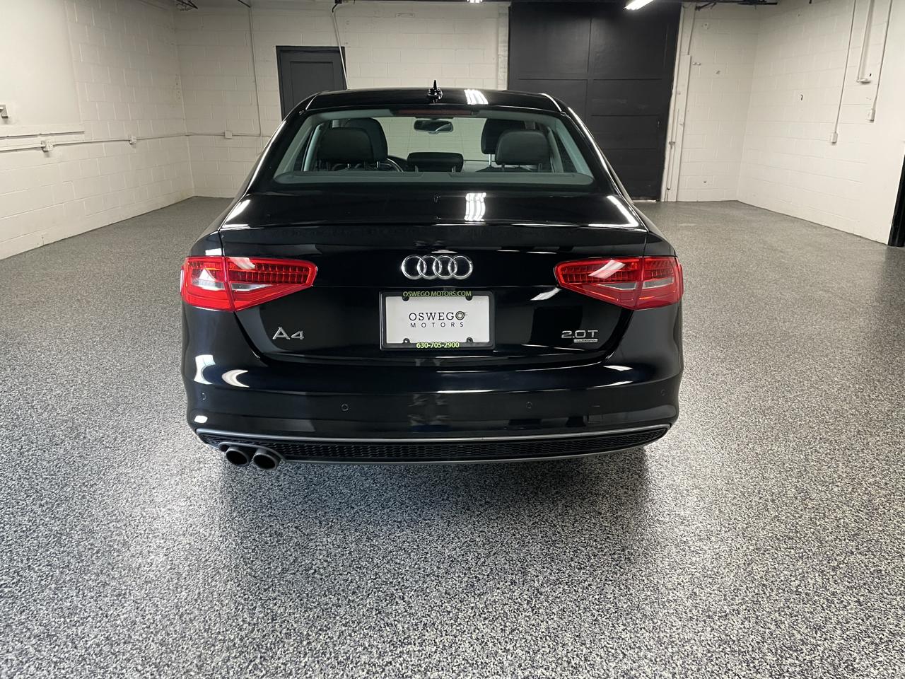 Audi A4 2.0T Premium Plus quattro Sedan 2014