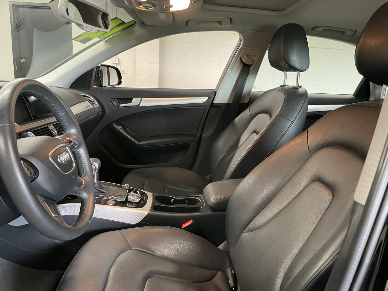Audi A4 2.0T Premium Plus quattro Sedan 2014