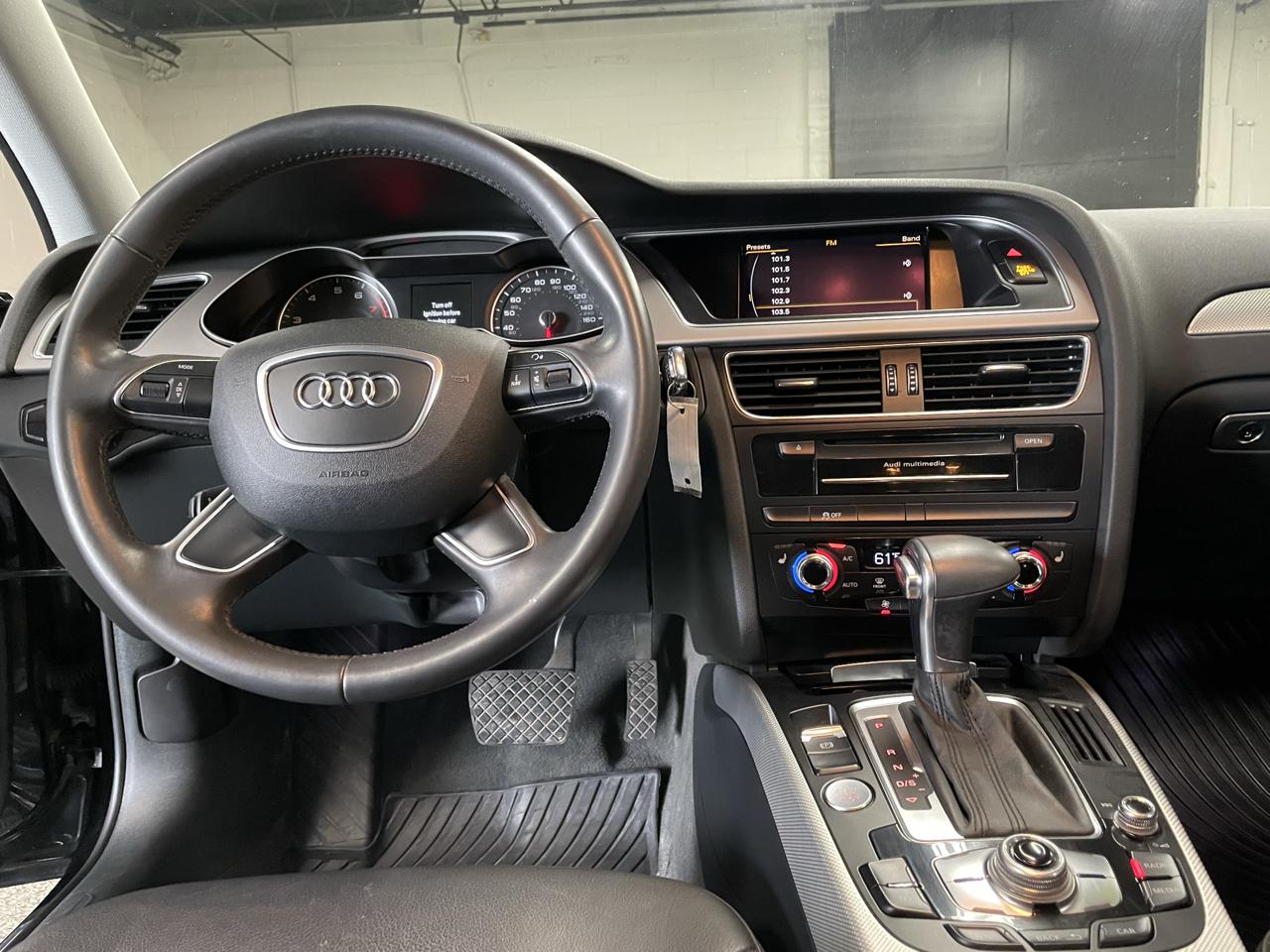 Audi A4 2.0T Premium Plus quattro Sedan 2014