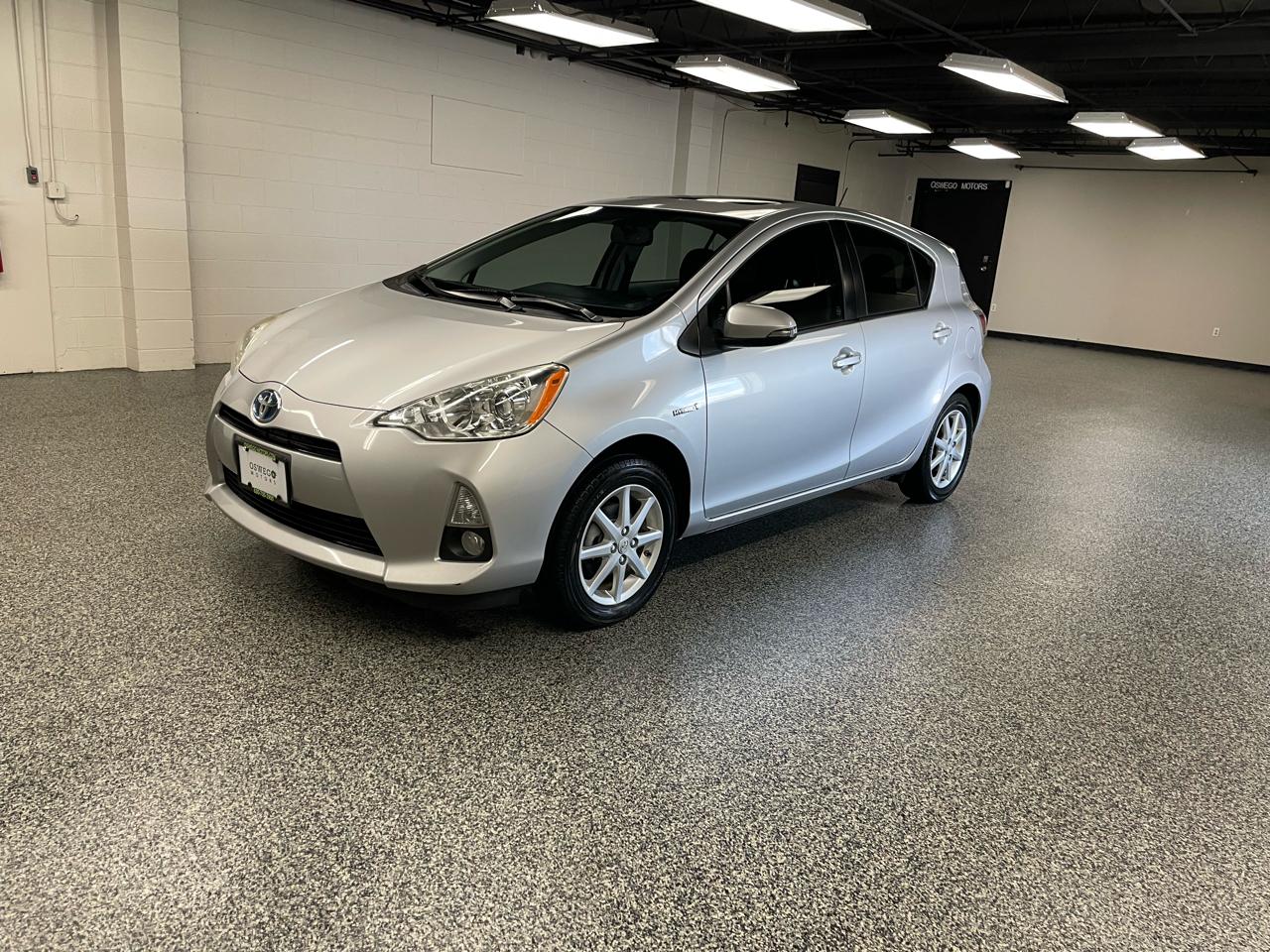 Toyota Prius c Four 2013