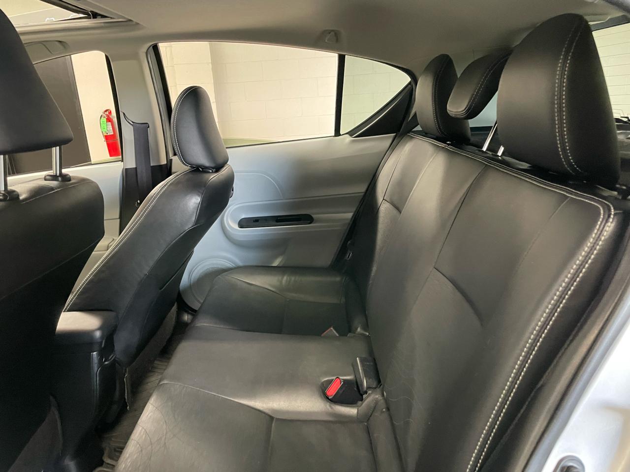 Toyota Prius c Four 2013