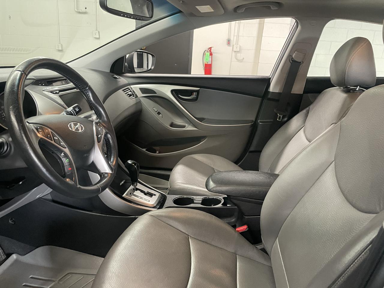 Hyundai Elantra Limited 2013