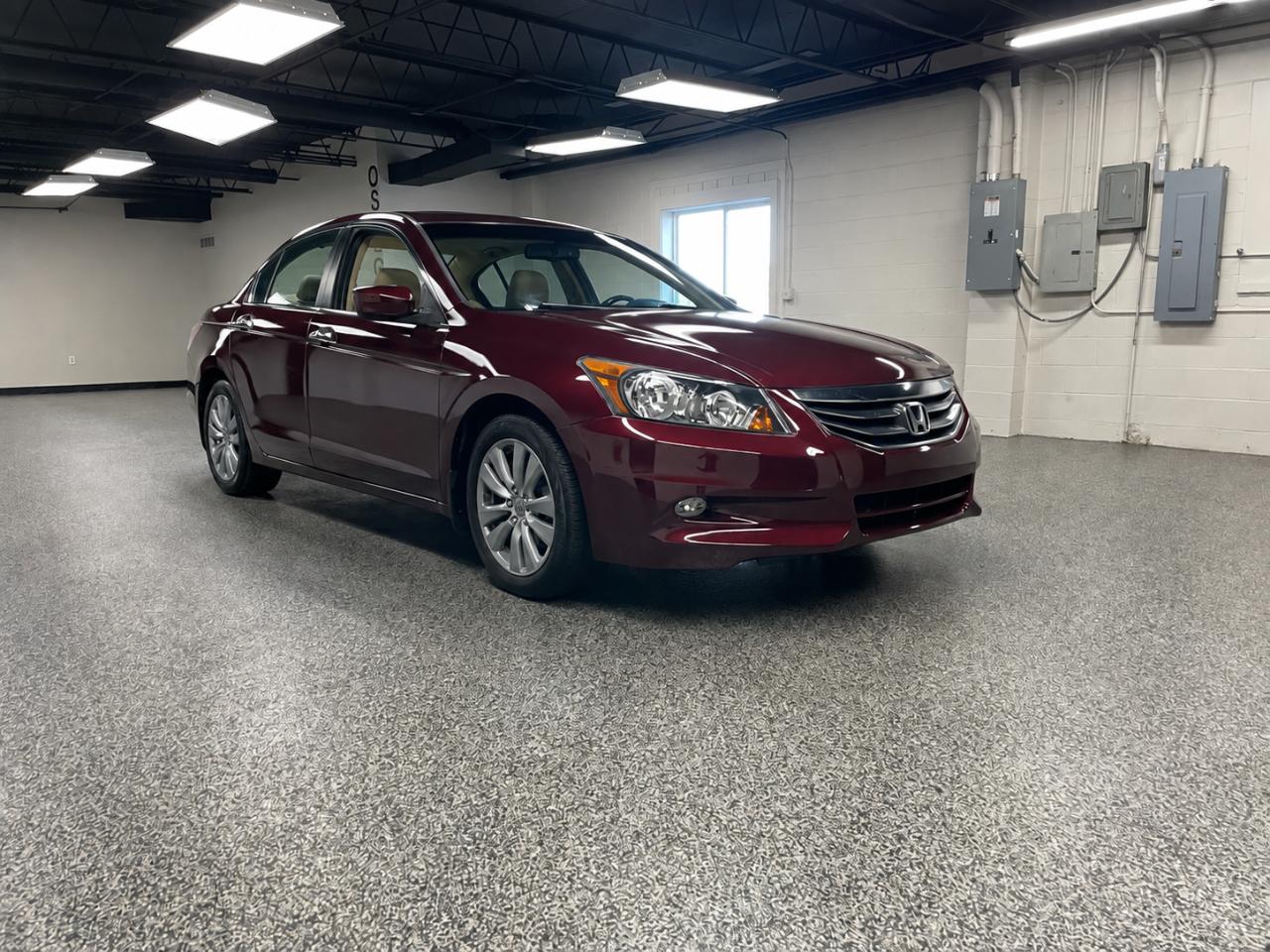 Honda Accord EX-L V6 Sedan AT 2012
