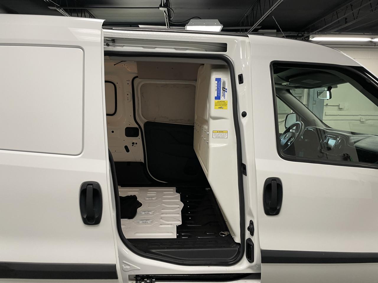 RAM ProMaster City Tradesman Cargo 2022