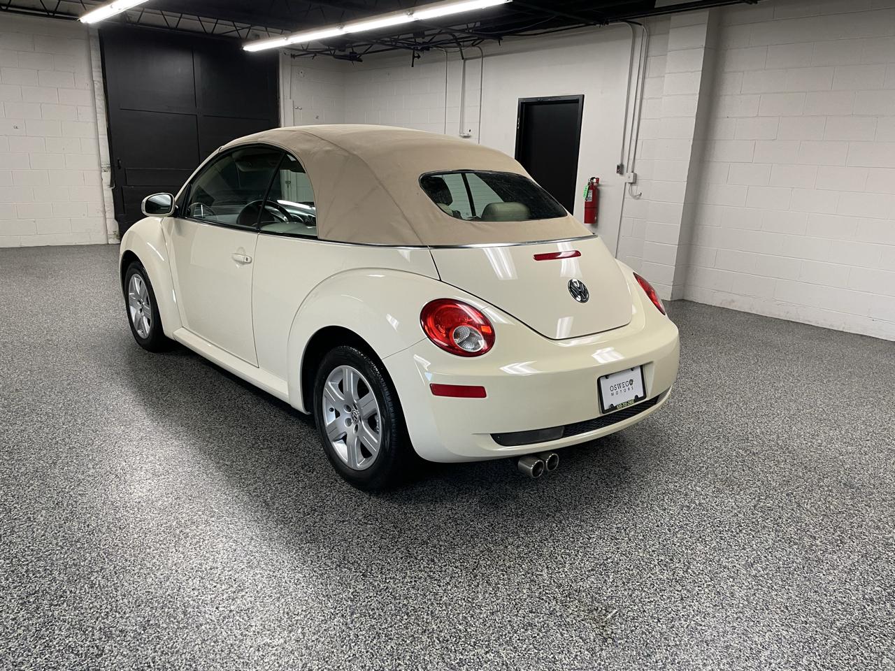 Volkswagen New Beetle 2.5L Convertible 2007