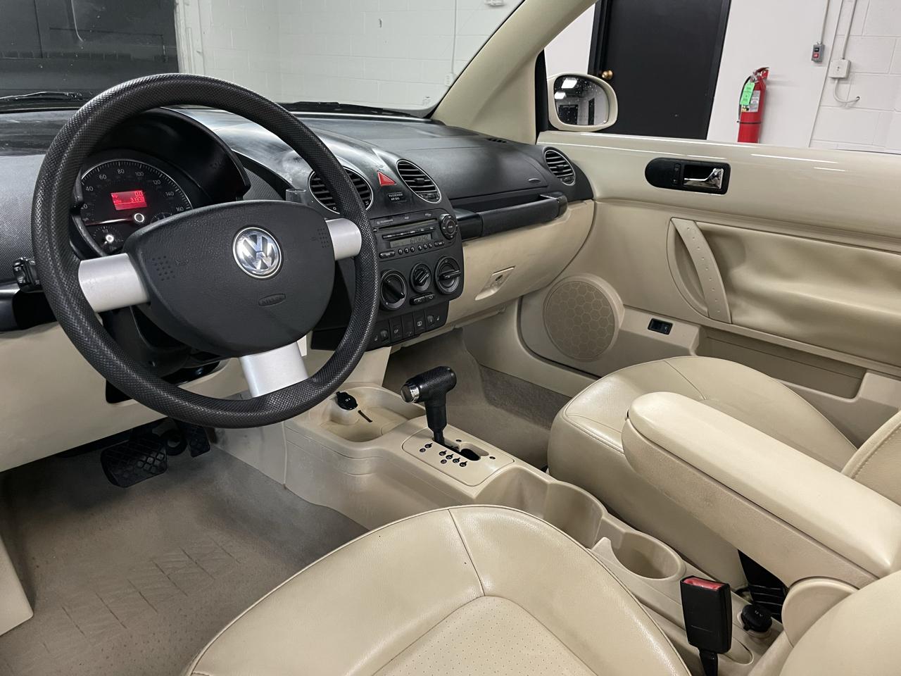 Volkswagen New Beetle 2.5L Convertible 2007