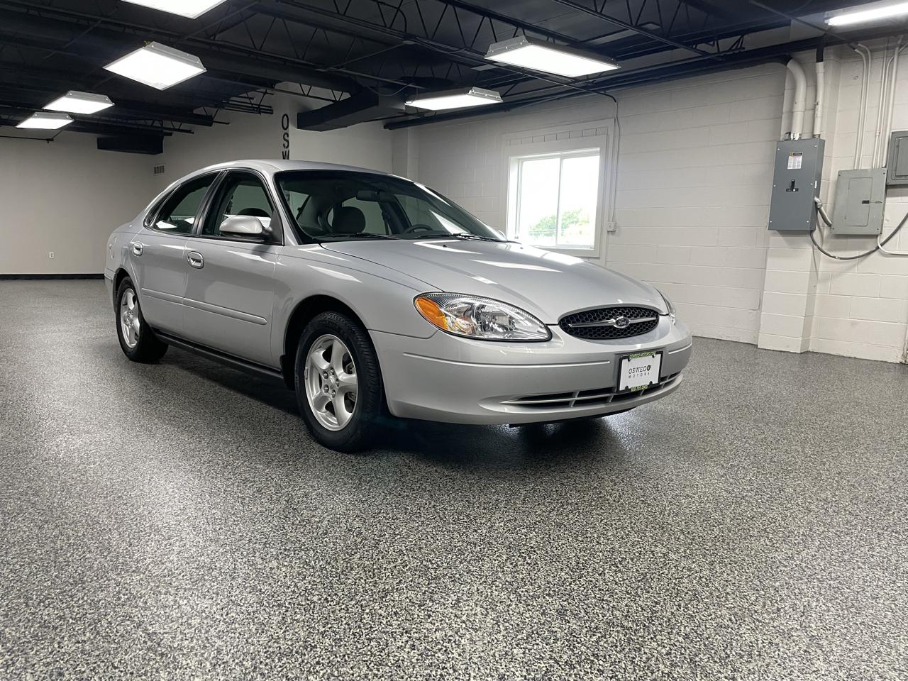 Ford Taurus SE 2002