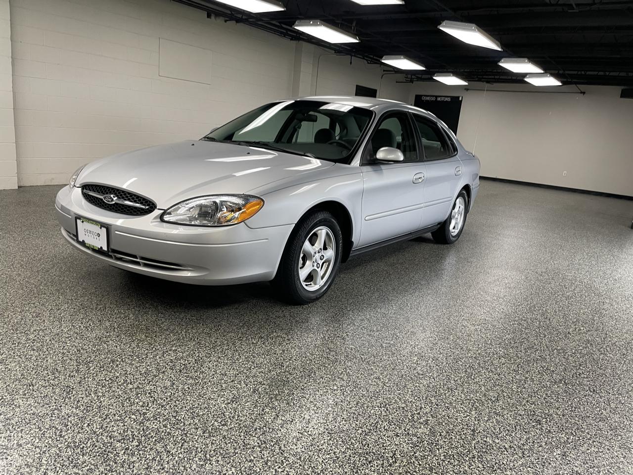 Ford Taurus SE 2002