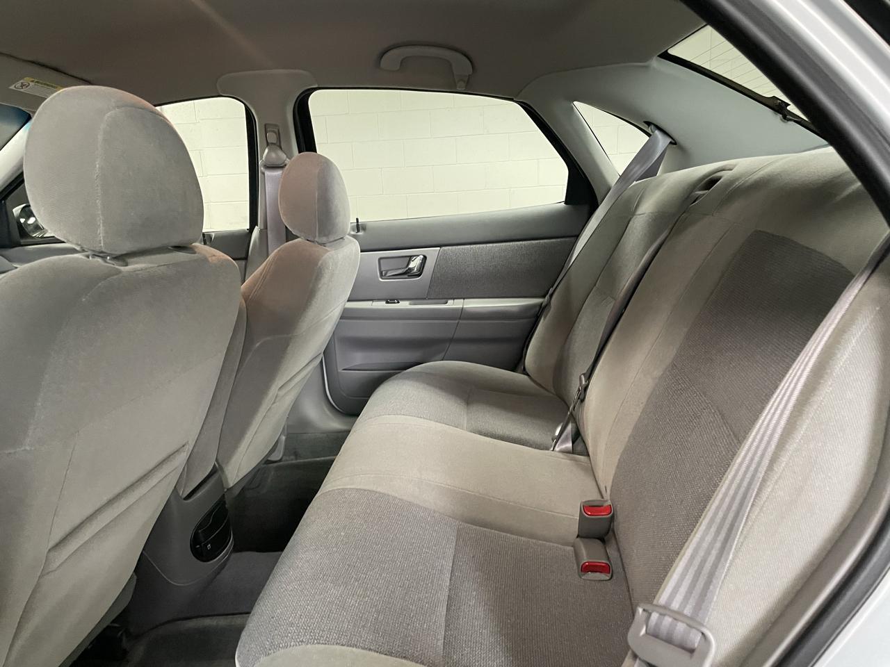 Ford Taurus SE 2002