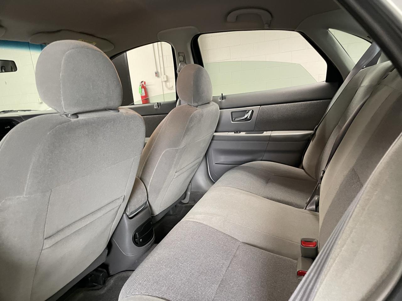 Ford Taurus SE 2002