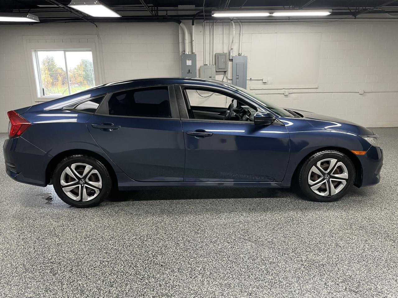 Honda Civic LX Sedan CVT 2016