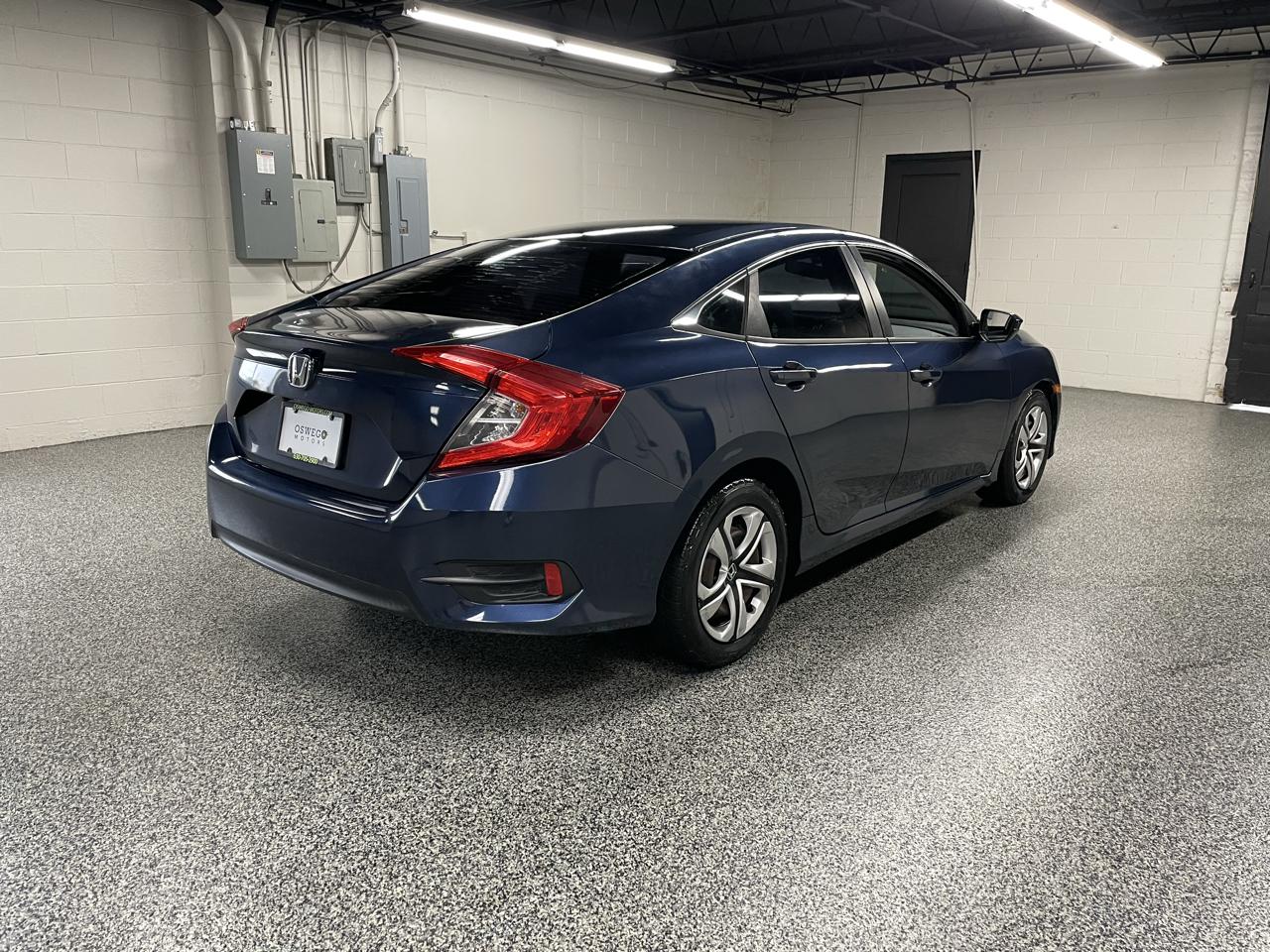 Honda Civic LX Sedan CVT 2016