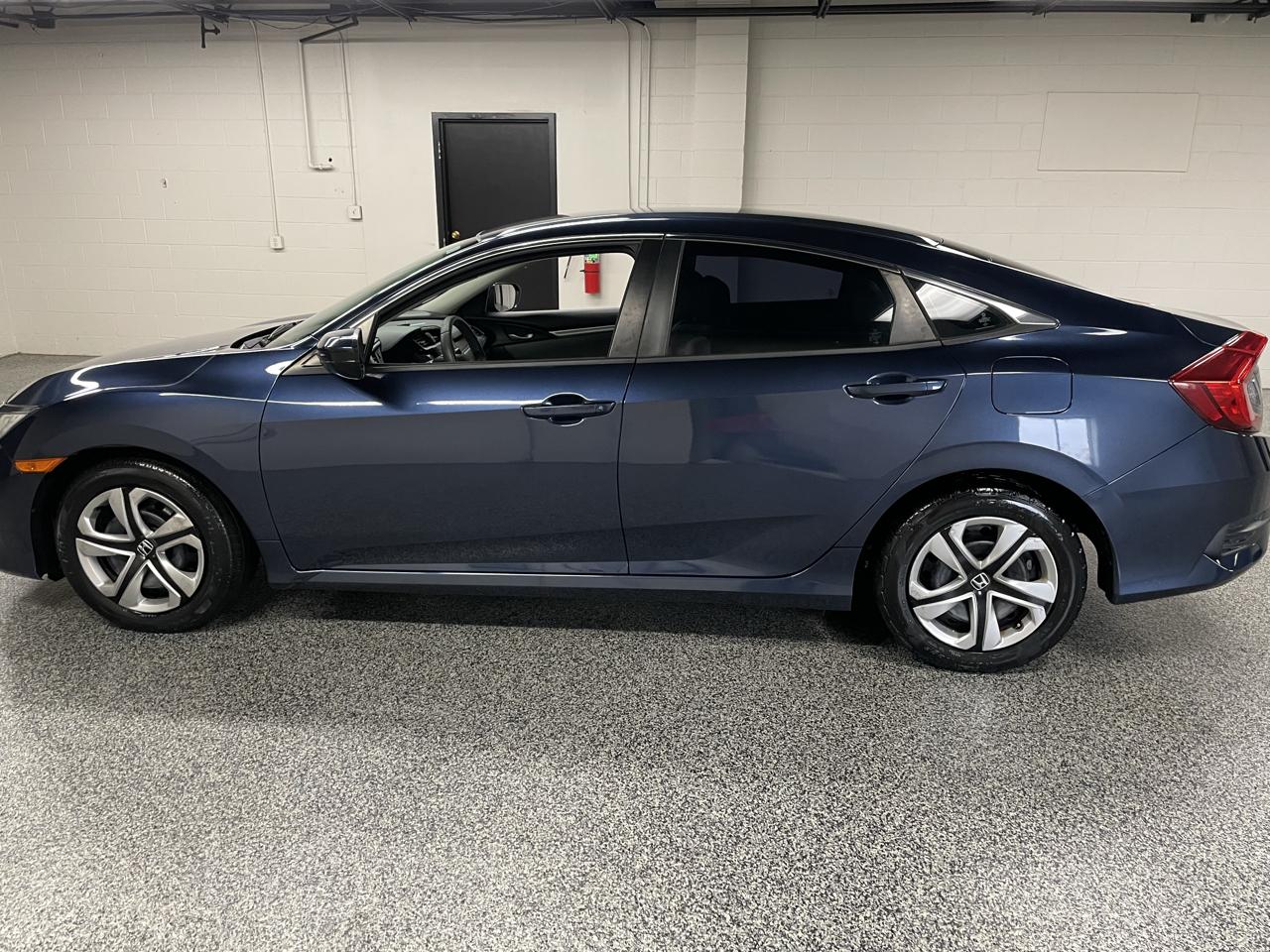 Honda Civic LX Sedan CVT 2016