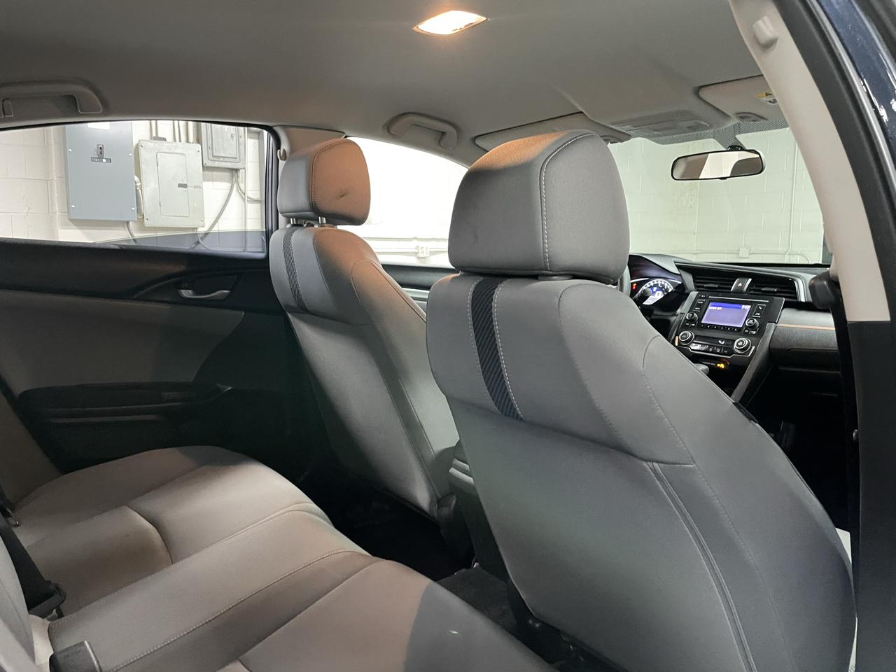 Honda Civic LX Sedan CVT 2016