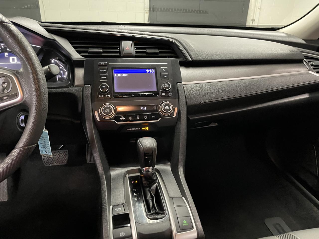 Honda Civic LX Sedan CVT 2016