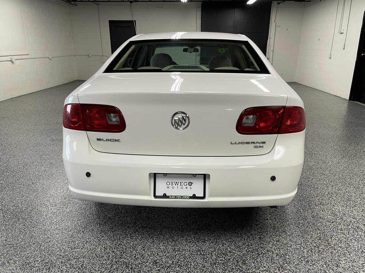 Buick Lucerne CX 2006