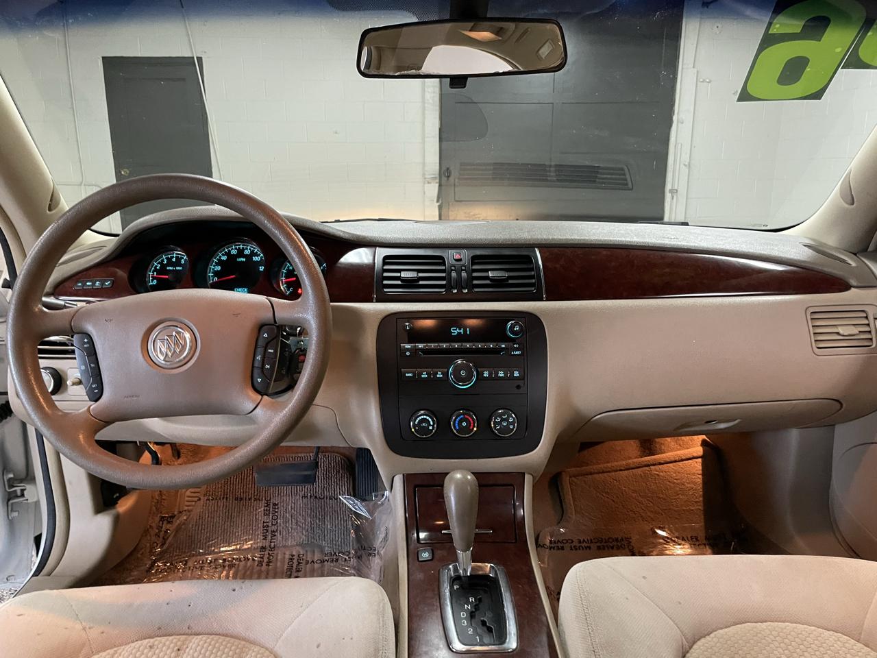 Buick Lucerne CX 2006