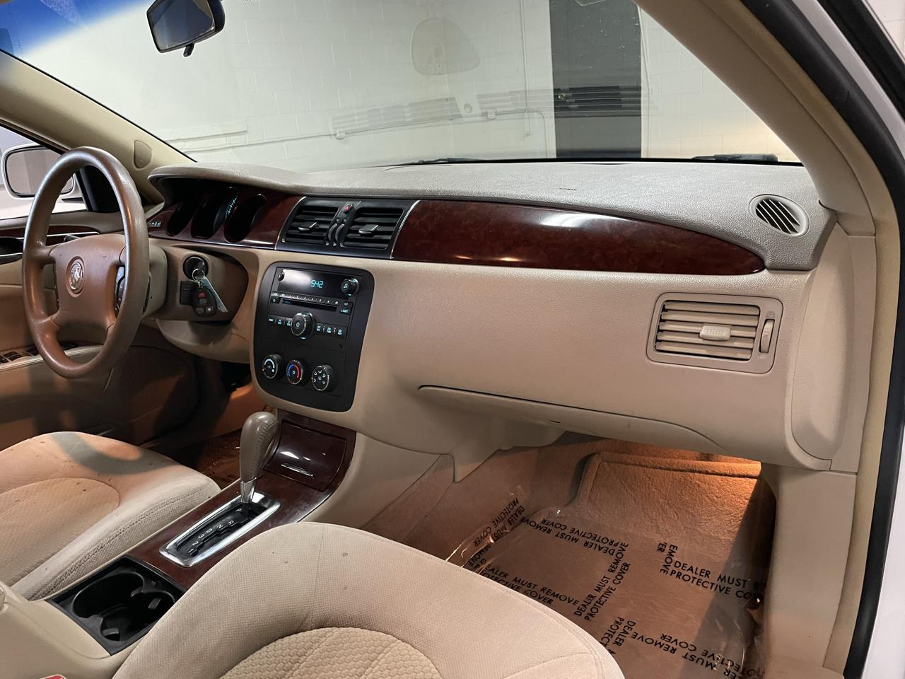 Buick Lucerne CX 2006