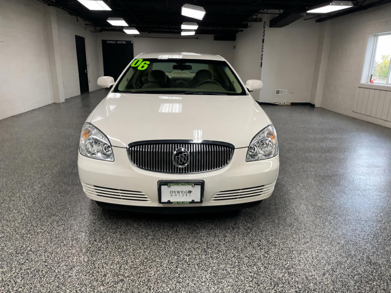 Buick Lucerne CX 2006