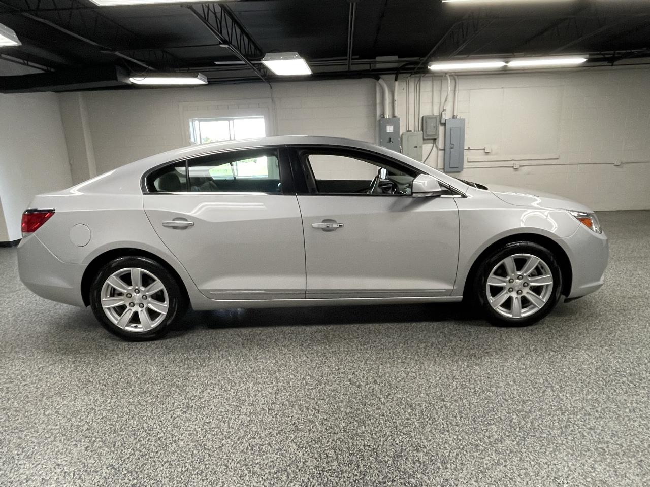 Buick LaCrosse CXL AWD 2010