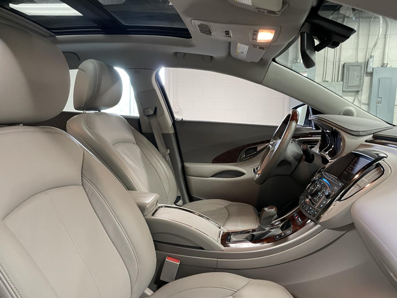 Buick LaCrosse CXL AWD 2010