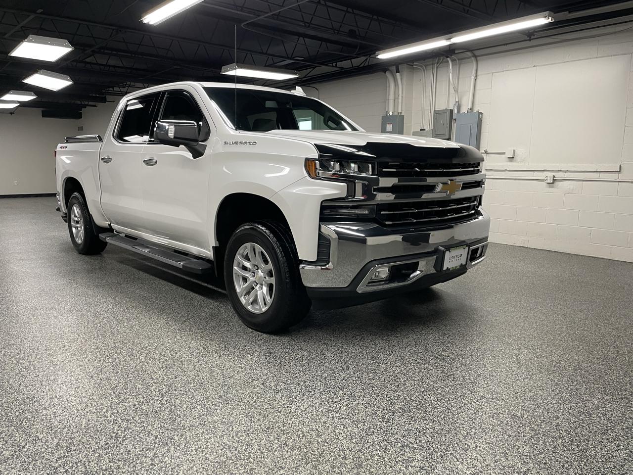 Chevrolet Silverado 1500 LTZ Crew Cab 4WD 2020