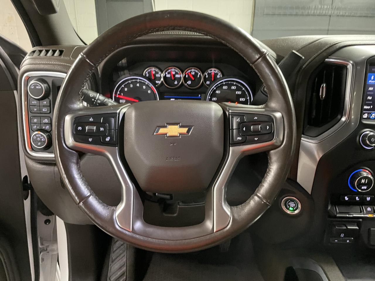 Chevrolet Silverado 1500 LTZ Crew Cab 4WD 2020