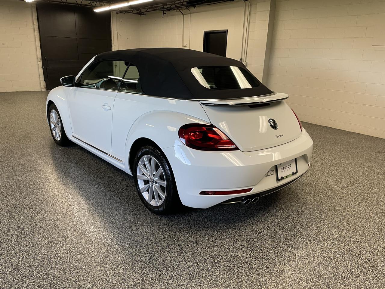 Volkswagen Beetle 2.0T SE Convertible 2018