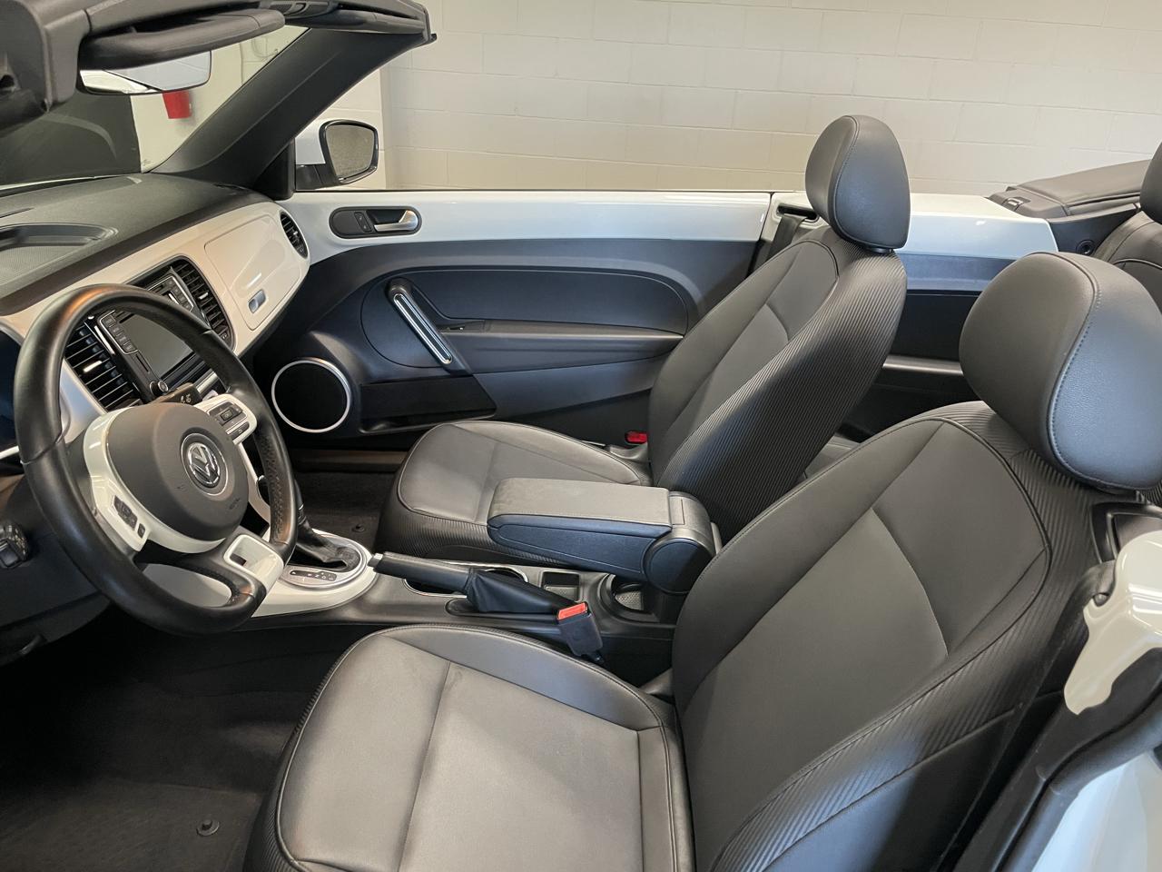 Volkswagen Beetle 2.0T SE Convertible 2018